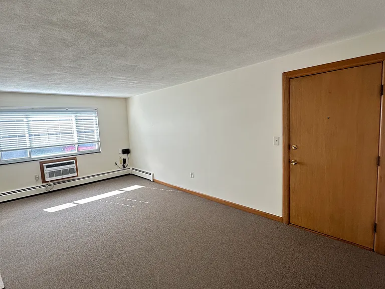 95 Grant St #5 — Photo 5