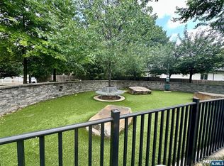 320 Adolphus Avenue #1411, Cliffside Park, NJ 07010