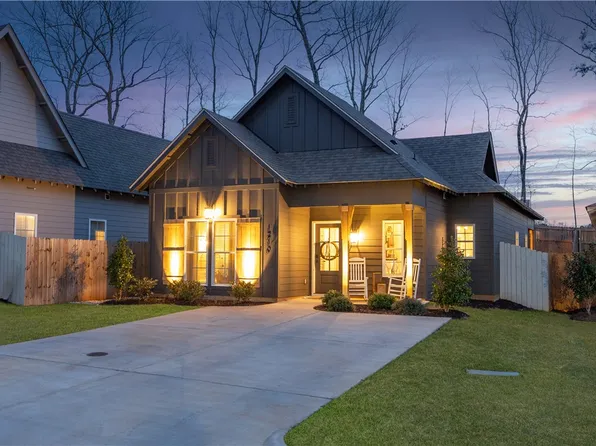 1210 Woodland Cir, Opelika, AL 36801