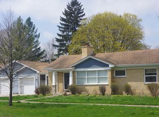 702 S Summit St, Barrington, IL