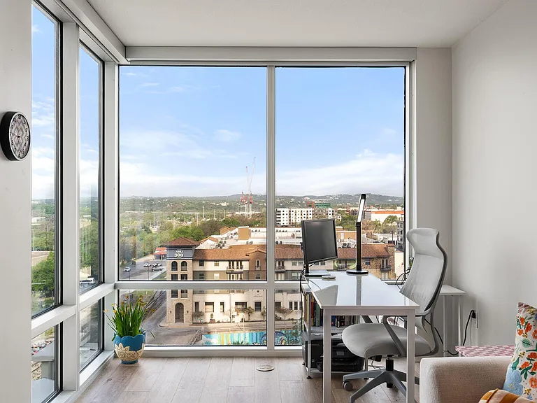 300 Bowie St #1006 — Photo 3
