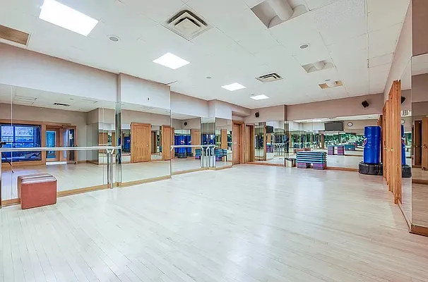 Rented by Nest Seekers International | media 38