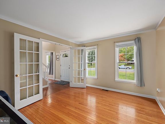 5th image of 10018 Southwick Ct