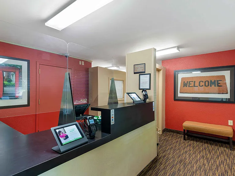 Lobby and Guest Check-in