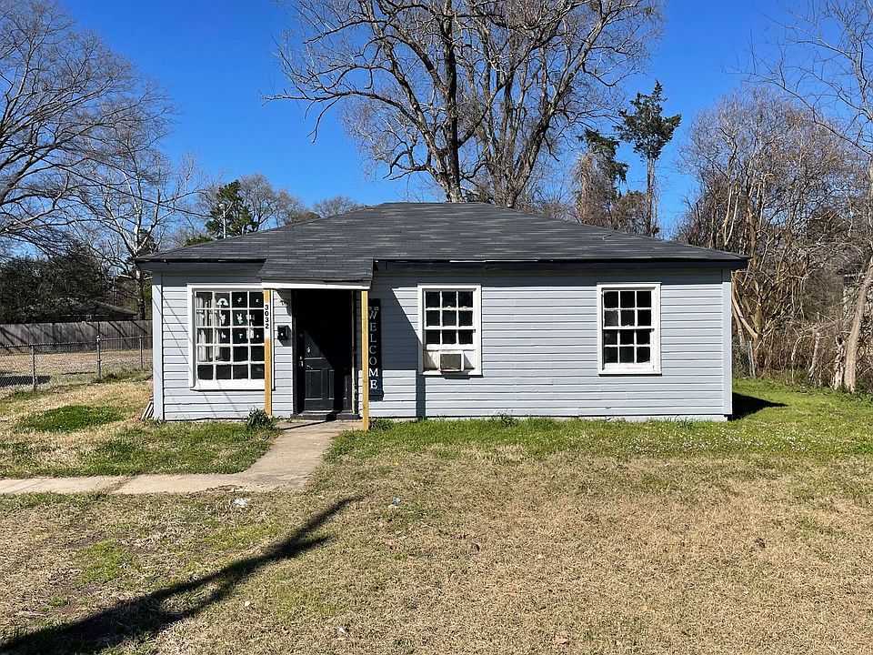 1st image of 3032 Essex St