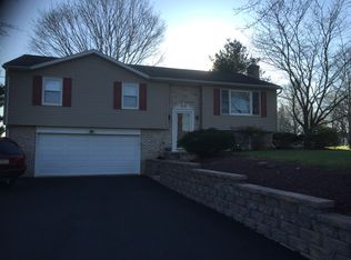 141 Church Rd, Lititz, PA 17543