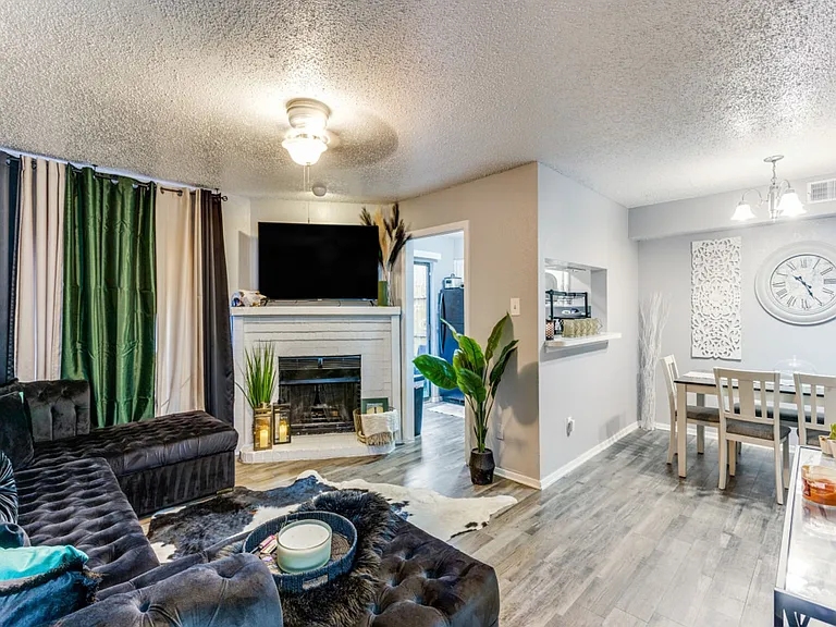 Ridgmar Townhomes 168 LLC — Photo 1