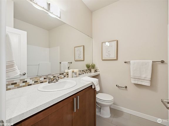 5th image of 2123 NW Moraine Pl