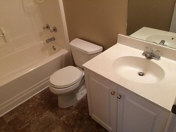 5th image of 2923 Regenwood Dr