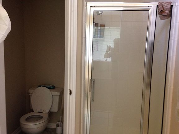 3rd image of 1804 N Mission Cir