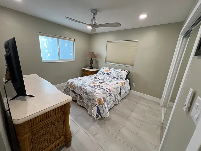1715 Marina Ter — Photo 3