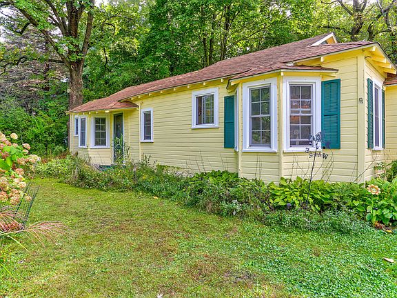 3rd image of 7393 Critchfield Rd