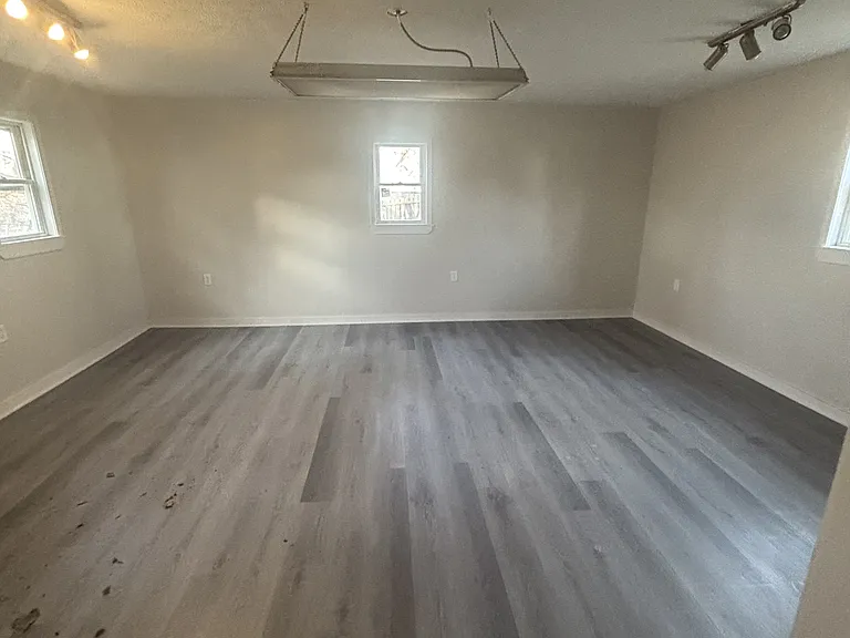 8019 Platt Ave — Photo 8
