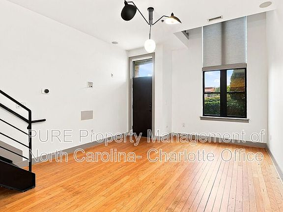 3rd image of 115 E Park Ave Unit 111
