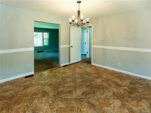 5th image of 3222 Westchester Dr