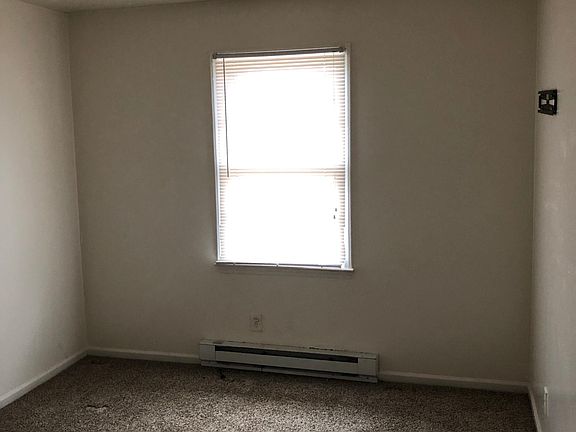 4th image of 2118 Green Oak Dr