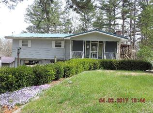 490 Skyview Dr, Ellington, MO 63638