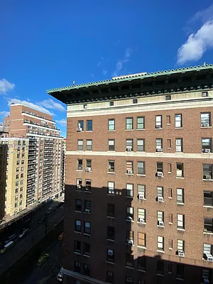 Rented by Bond New York | media 54