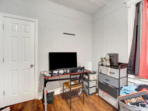 126 Kearney Avenue image 8 of 28