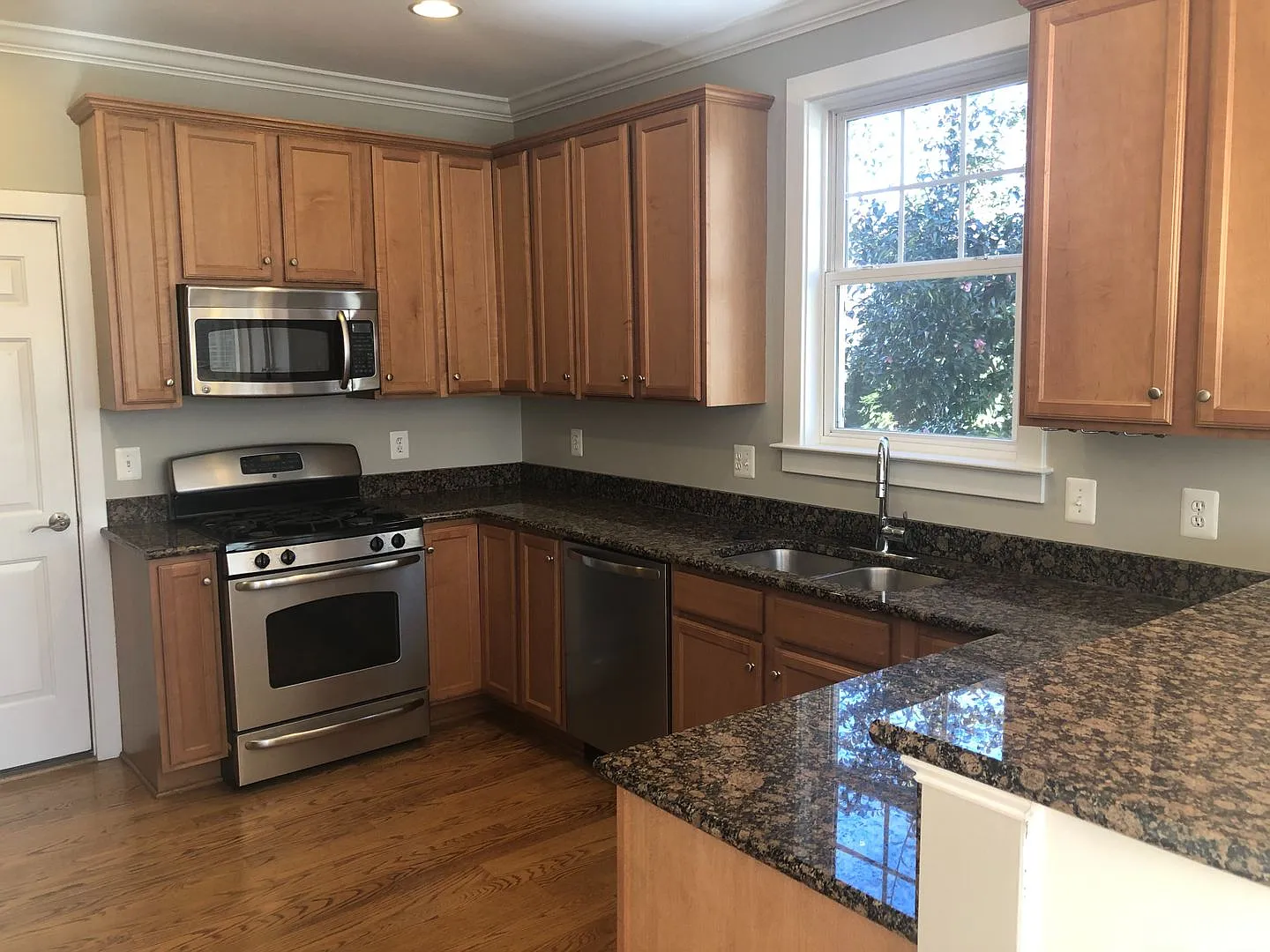 178 Brookwood Drive — Photo 4