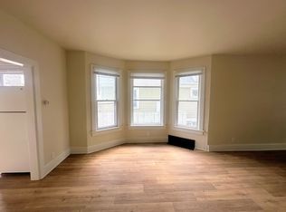 820 Howard St, Green Bay, WI 54303