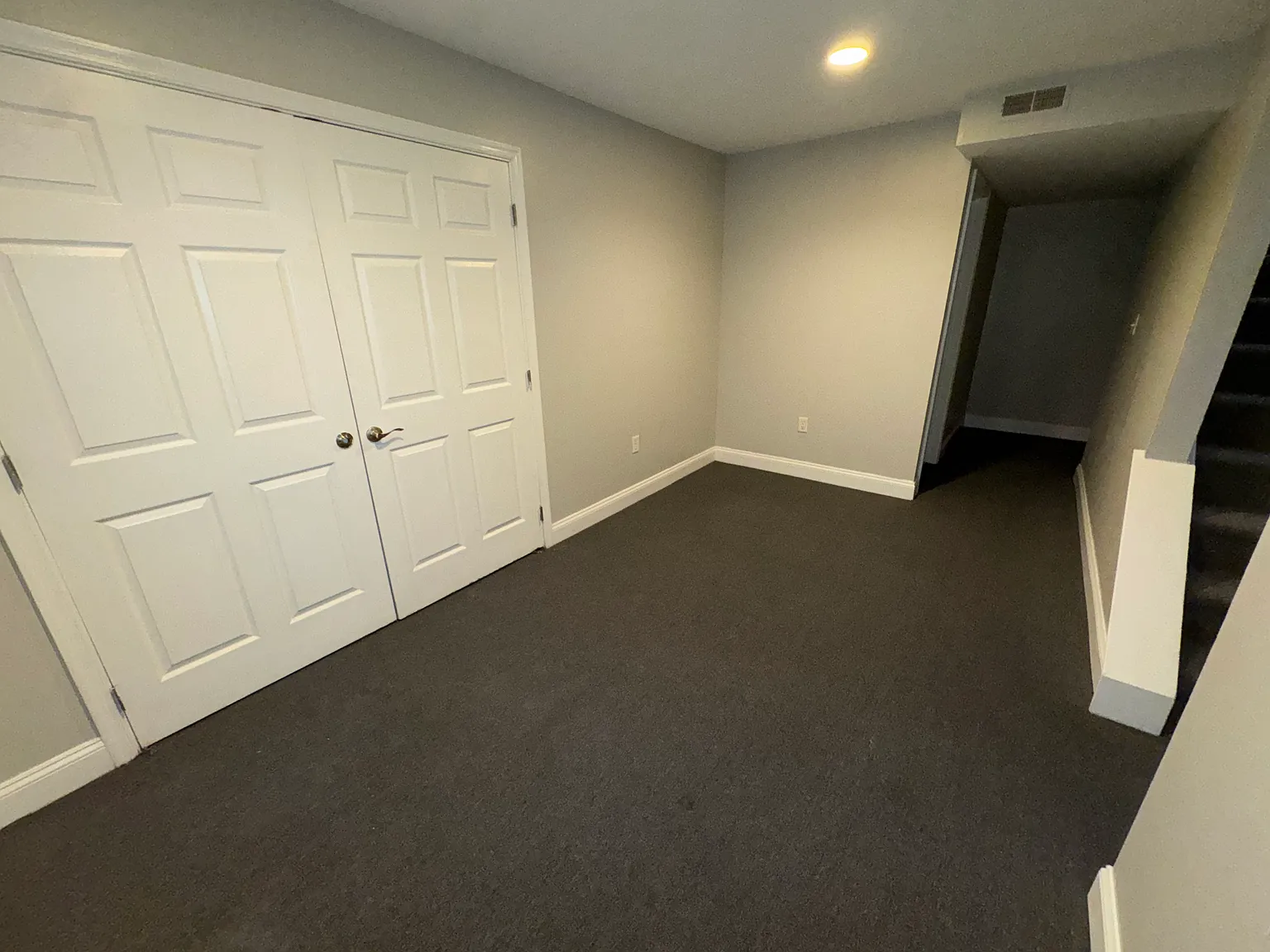 3 bed, 1050 sqft, $1,550 — Photo 4