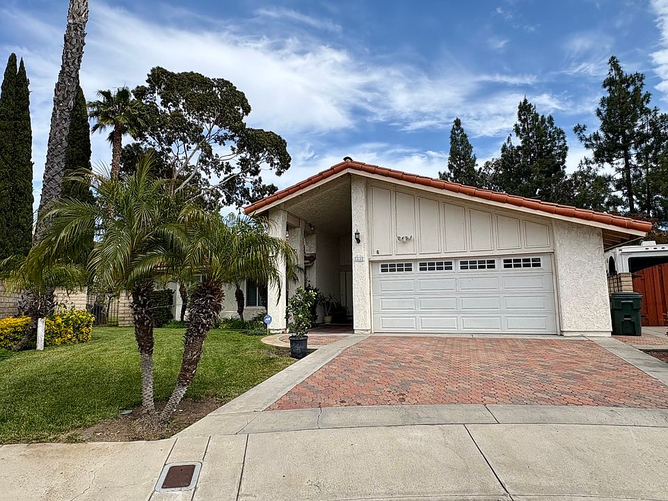 1st image of 216 Eagleview Pl