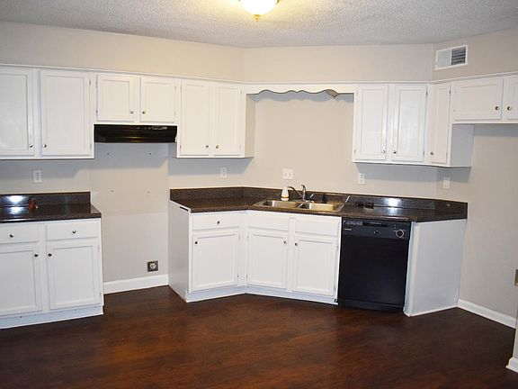 5th image of 8033 Norwich Dr