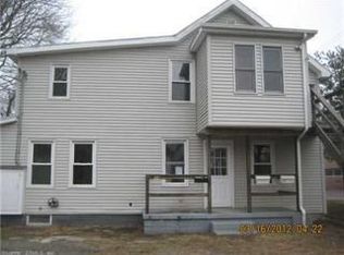 33 Grove St, Ansonia, CT 06401