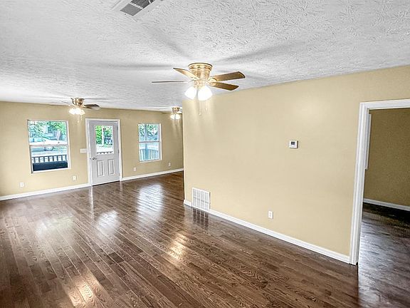 5th image of 63 Brouse St