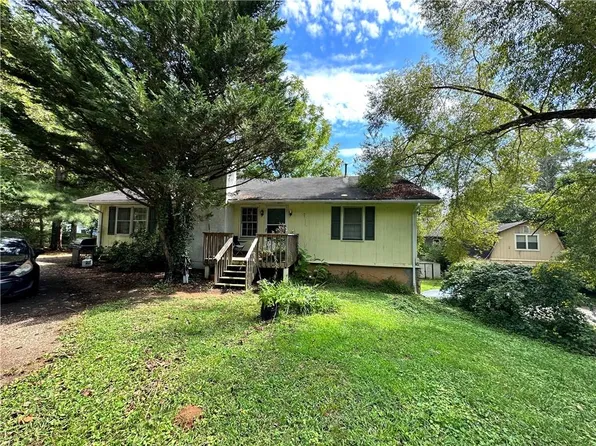 52 Riley Rd W, Dahlonega, GA 30533