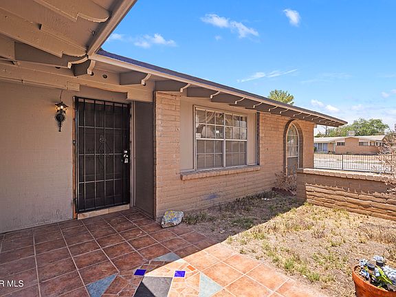 3rd image of 4112 Blackstone Ct