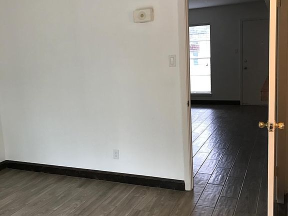 5th image of 8933 Gaylord Dr APT 177