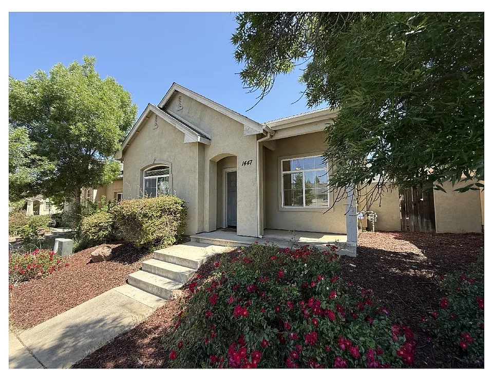 1447 Yosemite Dr
