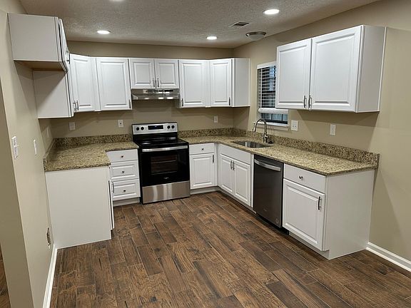 5th image of 365 Taylors Way