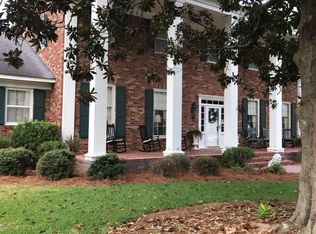 207 W Main St, Claxton, GA 30417