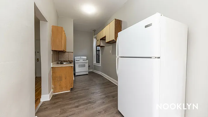 Rented by Nooklyn NYC LLC | media 19