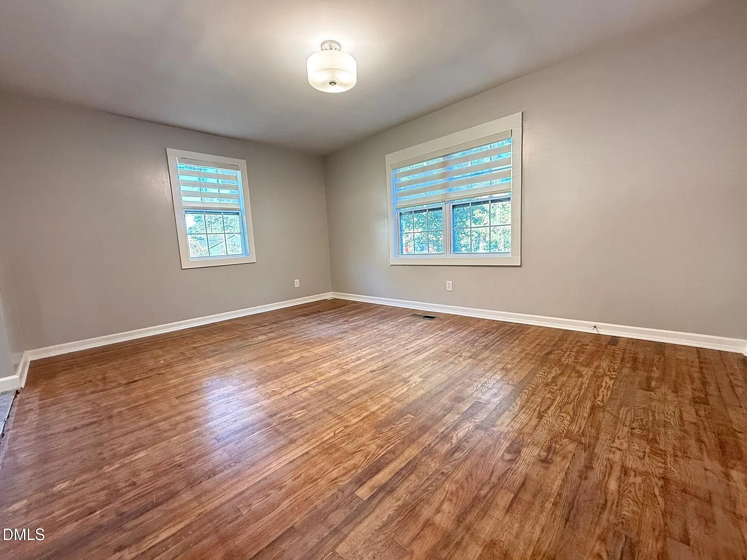 2 bed, 1.0 bath, $1,825 — Photo 4