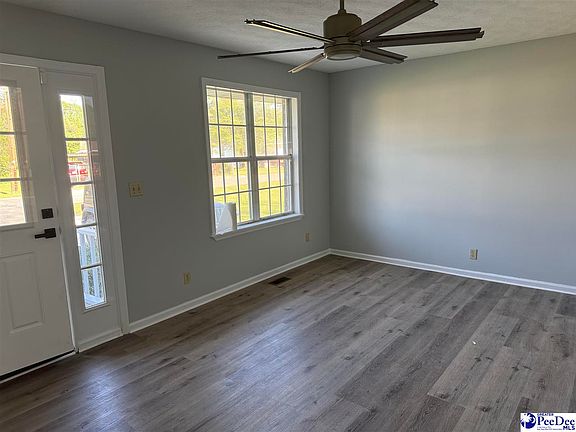 3rd image of 806 Cooper St