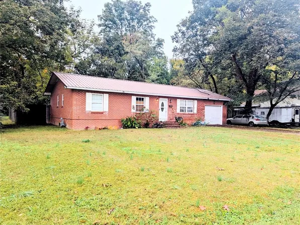 307 N Oak St, Campbell, MO 63933