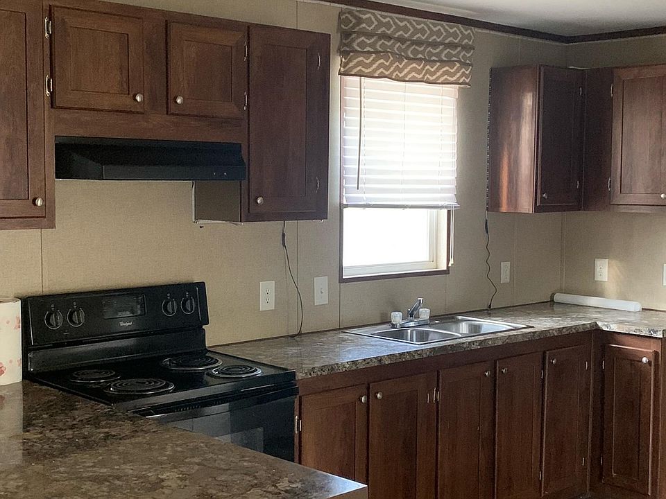 Nice roomy kitchen