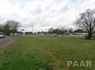 Broadway Rd, Pekin, IL 61554