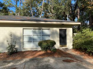 103 E Mills Ave, Hinesville, GA 31313