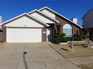 9033 Blue Ridge Trl, Fort Worth, TX 76118