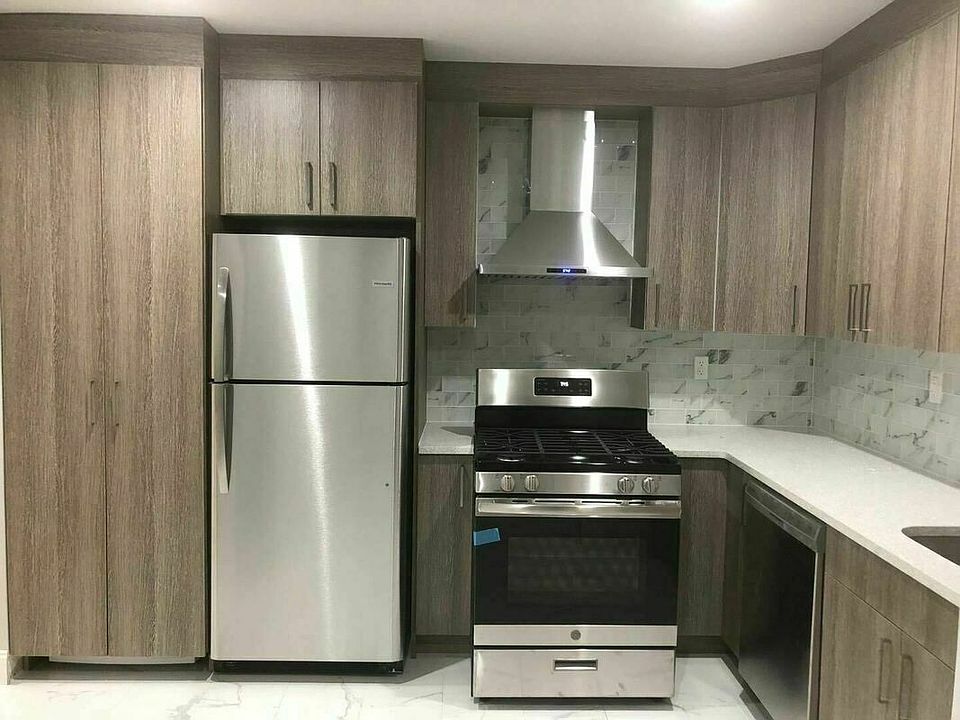 1st image of 3112 38th St #3D