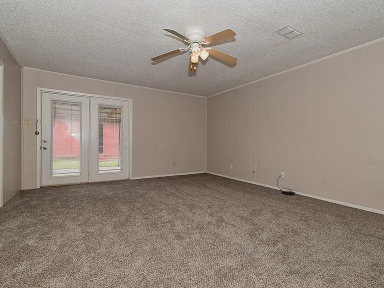 3117 Chaparral Dr — Photo 4