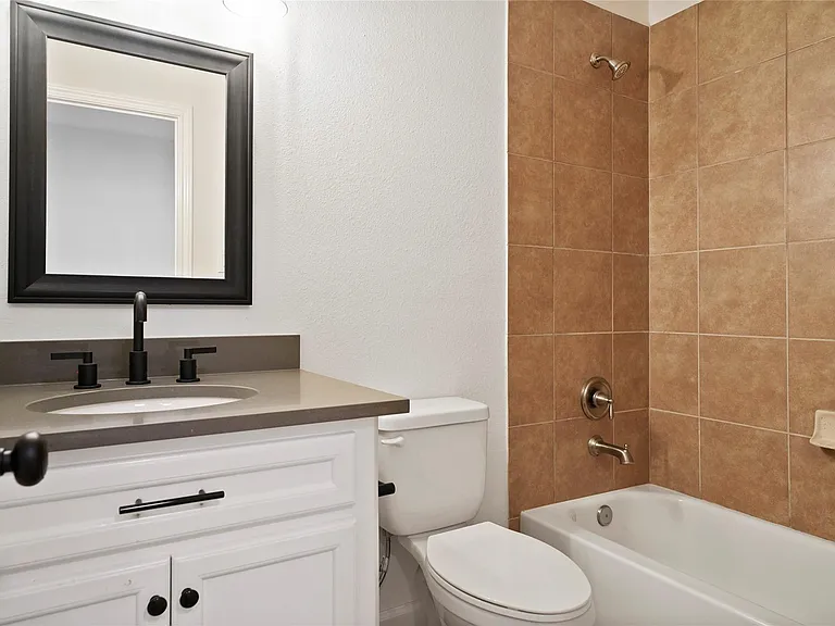 5408 Jonathan Ln — Photo 17
