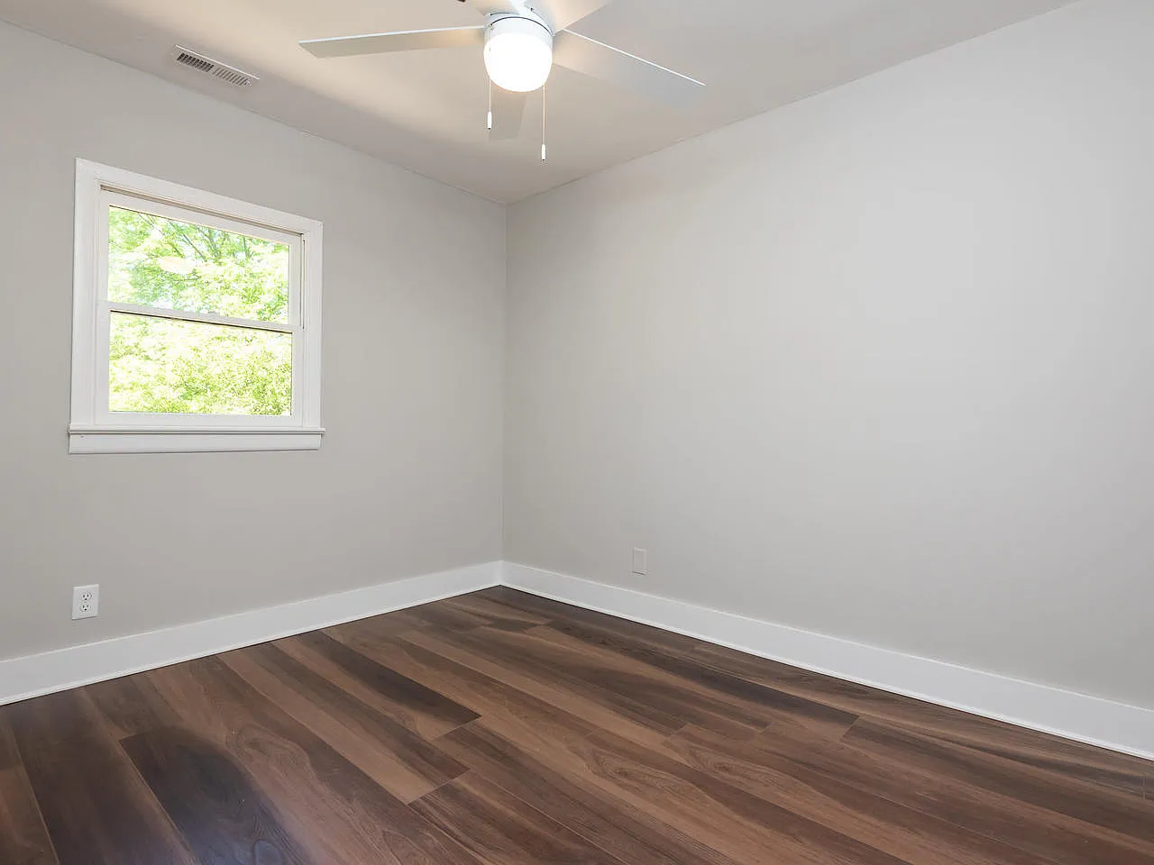 734 East Lenoir Street - 600 — Photo 4