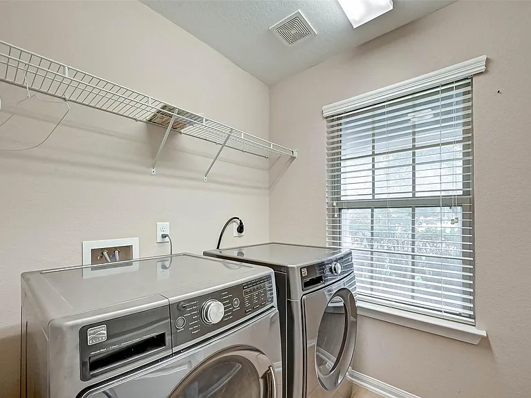 6402 Black Bamboo Ln — Photo 15