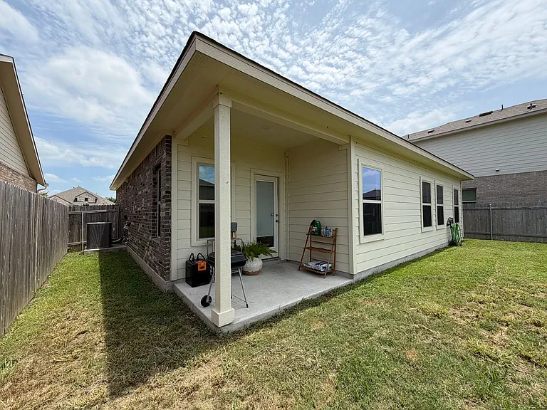 18200 Emu Ln — Photo 27